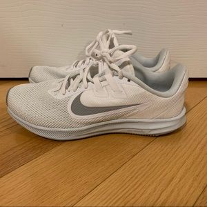 Nike - White Running Shoes